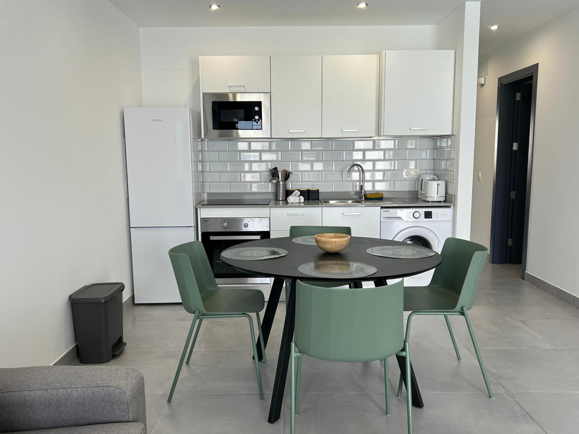 Stunning 2 Bedroom Seafront Apartment Puerto del Carmen  Extérieur photo